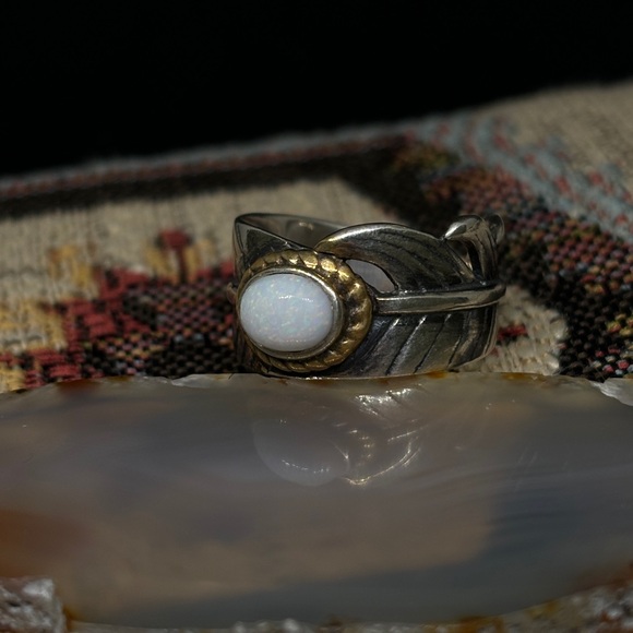 Calm Feather Australian Mintabie Sparkling Center Antique High Dome Opal Ring - Picture 4 of 7